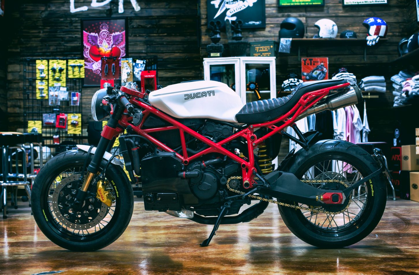 Neoracer Lord Drake Kustoms Ducati Return Of The Cafe Racers