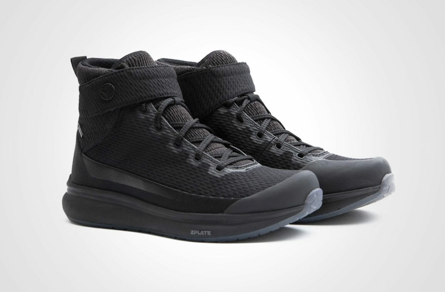 MOMO Design Firegun 2 GTX boots - Return of the Cafe Racers