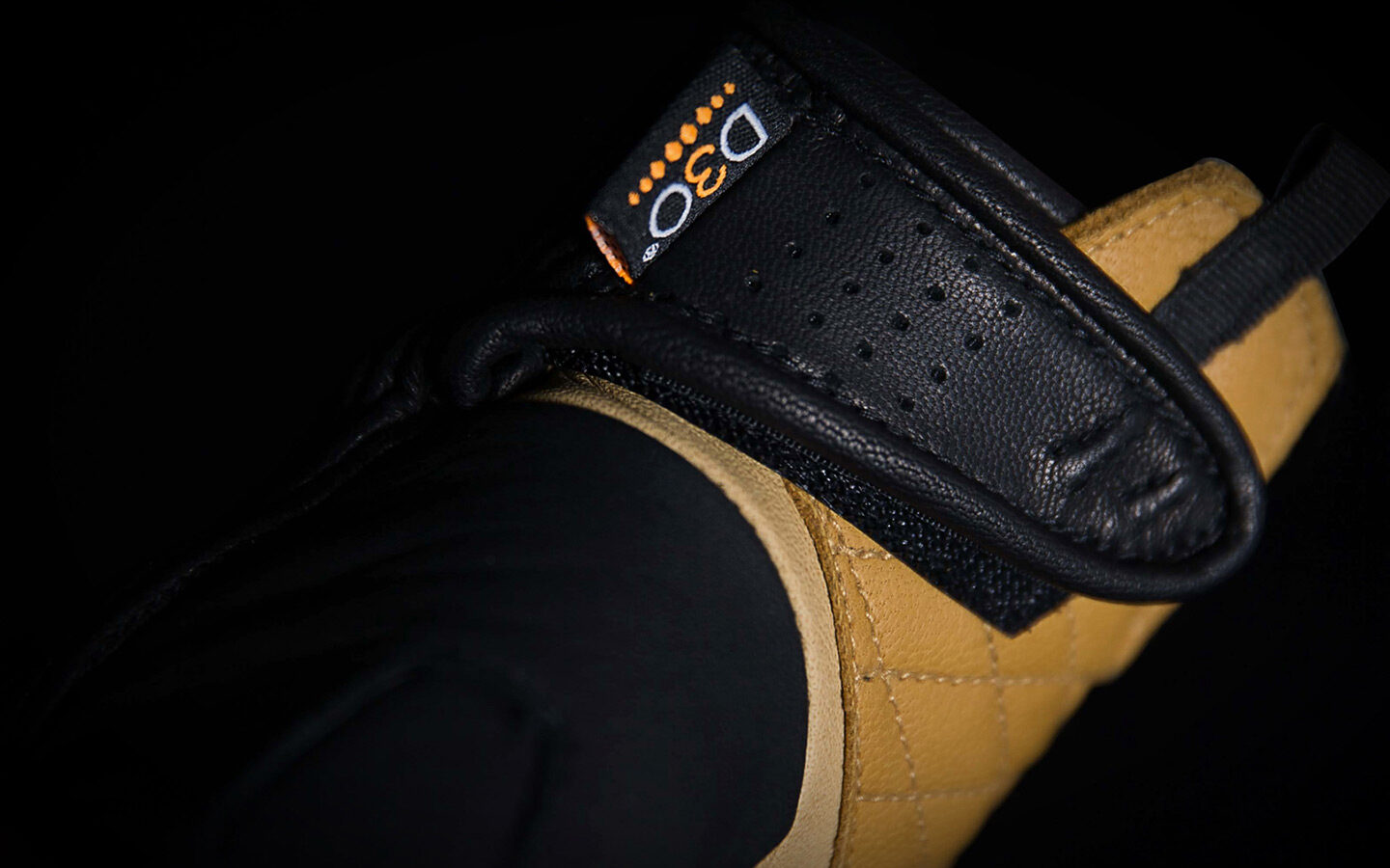 Icon 1000 Axys Gloves detail shot