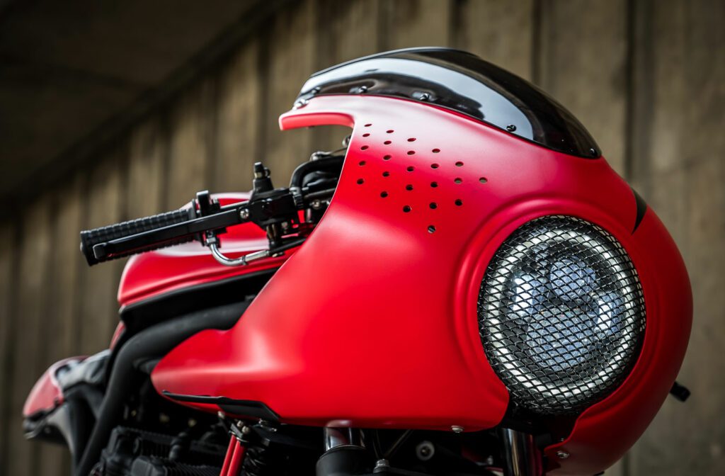 Red Devil - K-Speed Suzuki Bandit 600 - Return of the Cafe Racers