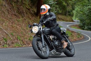 Top 5 Motorcycle Safety Lessons 02 300x200 