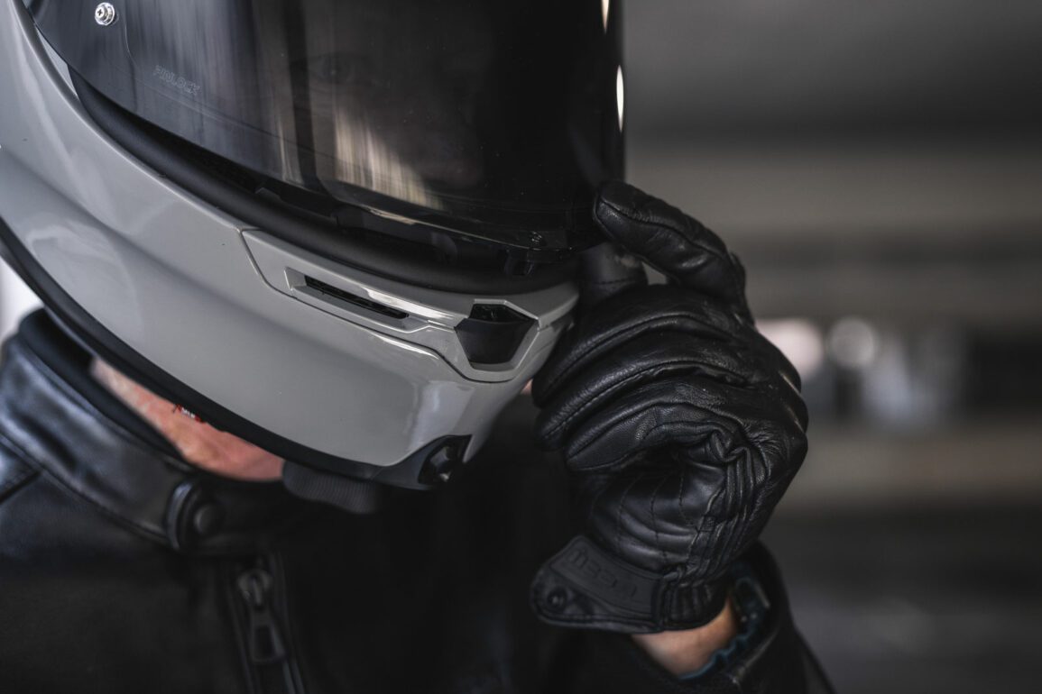 Gear Review: AGV K6 Helmet - Return of the Cafe Racers