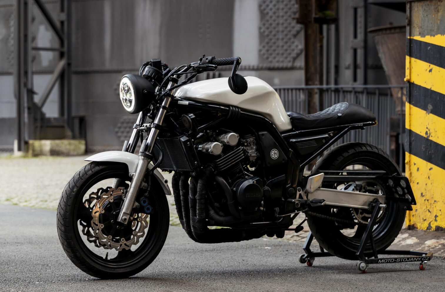 yamaha fazer bobber