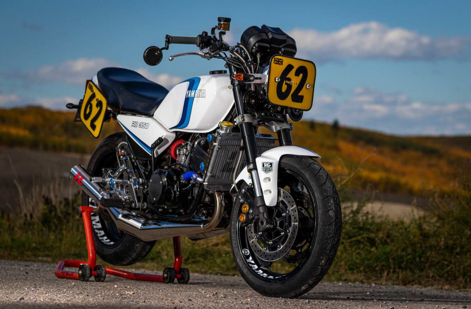 OMGWTF - Stu Lloyd Yamaha RD350LC - Return of the Cafe Racers