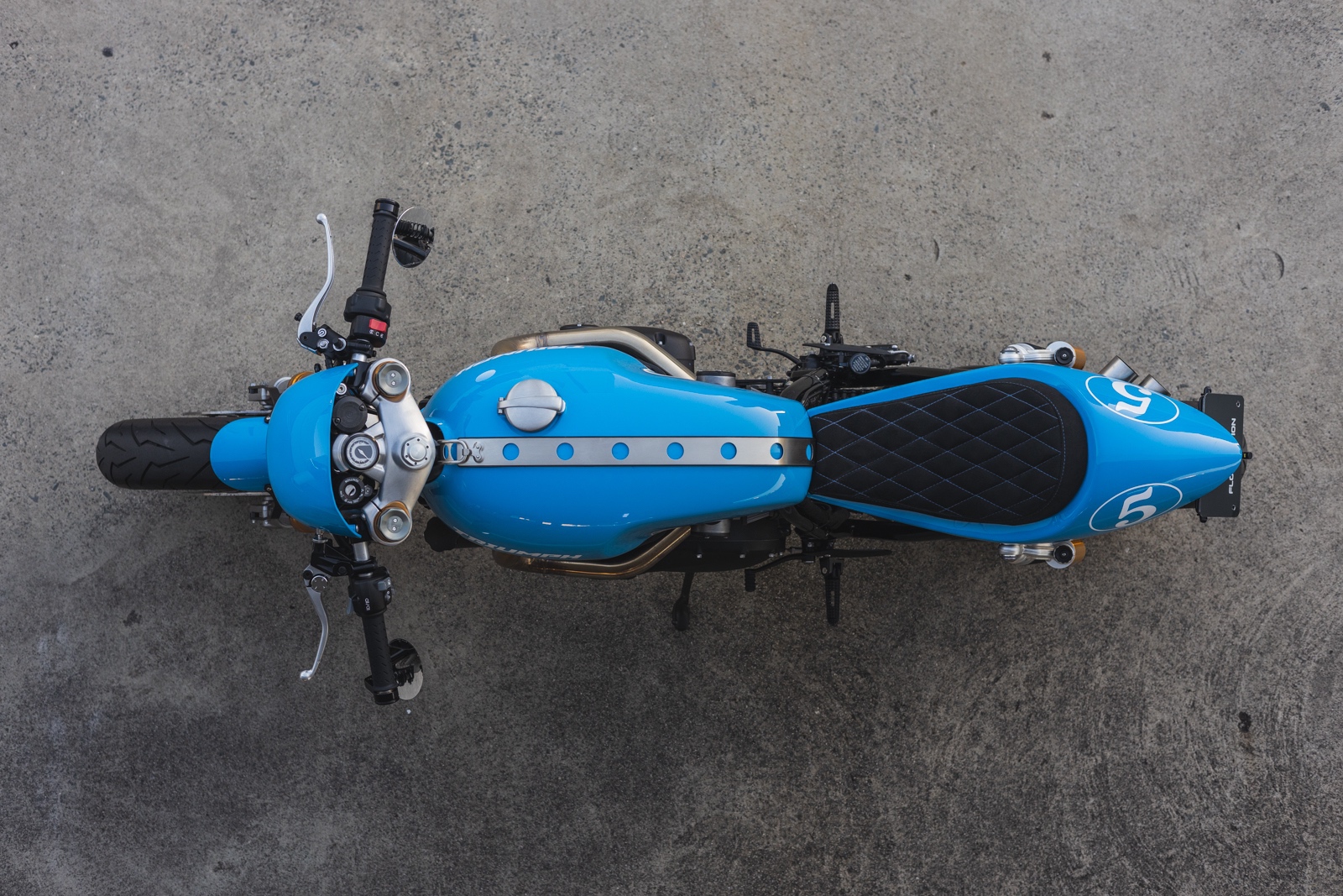 Photo of a Triumph Thruxton R Custom Motorcycle from above