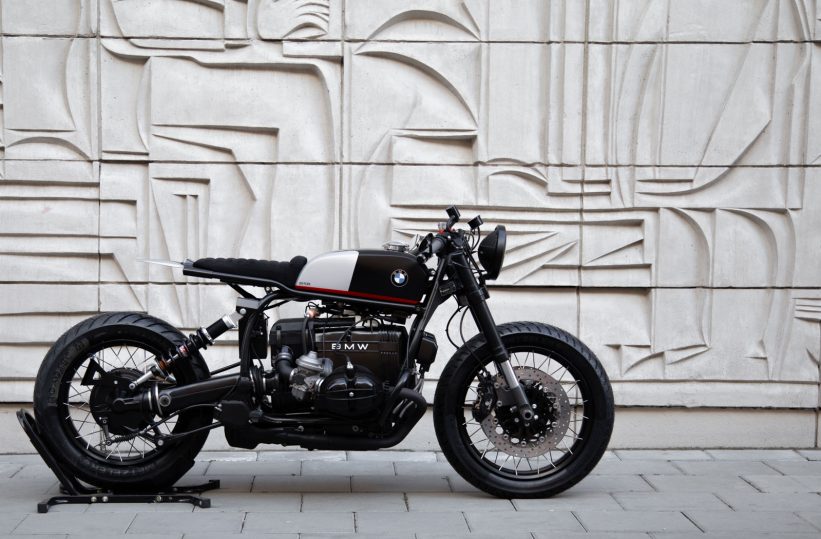 Differs Moto BMW R100 R Resto-Mod - Return of the Cafe Racers