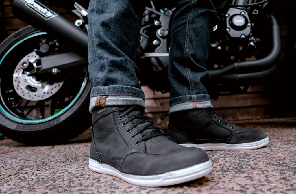 Riding Gear Review: Oxford Kickback Air Motorcycle Boots - Return Of ...