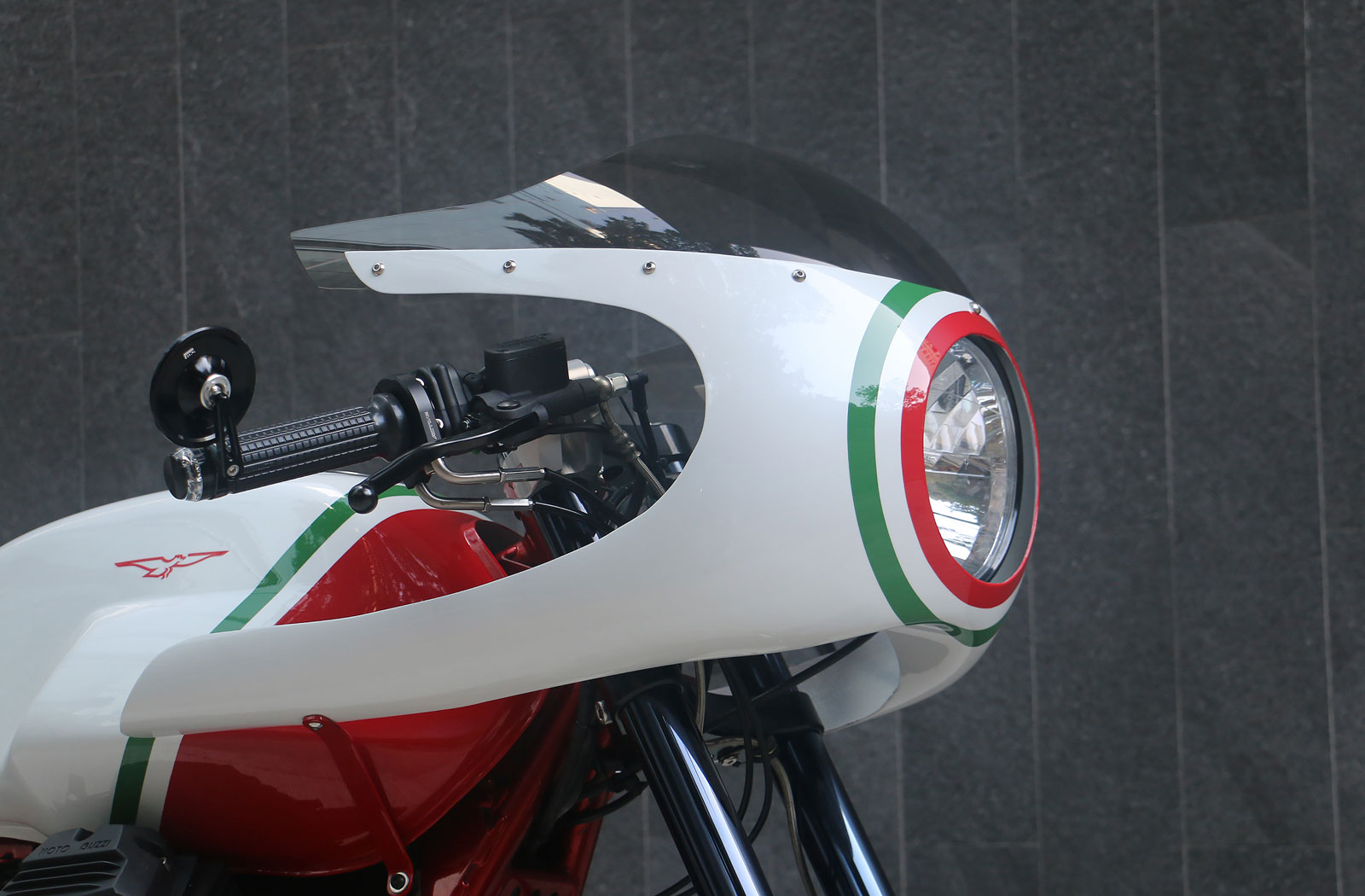 Angry Lane Moto Guzzi V7 Racer